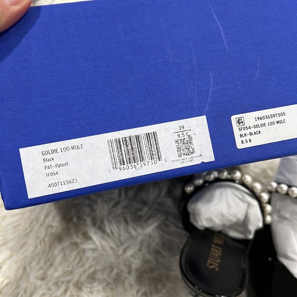 STUART WEITZMAN Leather Goldie Mules 100 - Picture 8 of 8